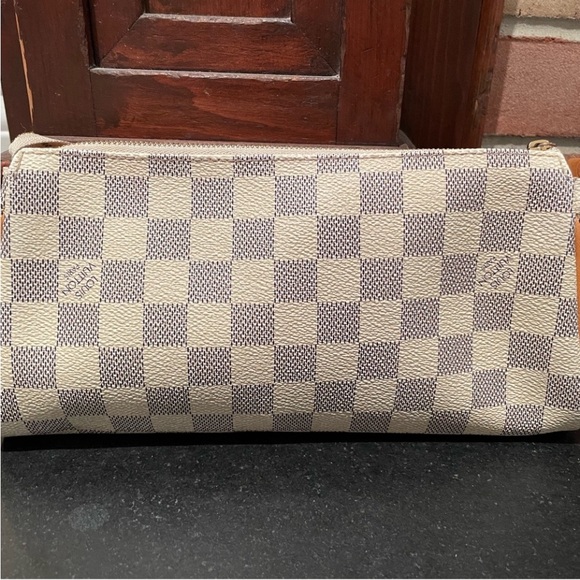 Louis Vuitton Discontinued Eva crossbody - Picture 3 of 7